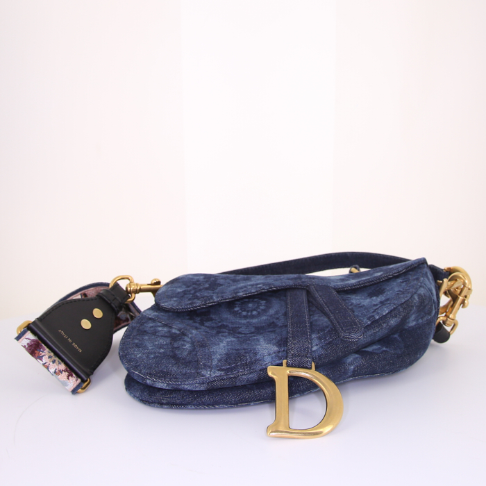 Dior Saddle bag worn on the shoulder or carried in the hand in blue two tones denim canvas - Detail D5