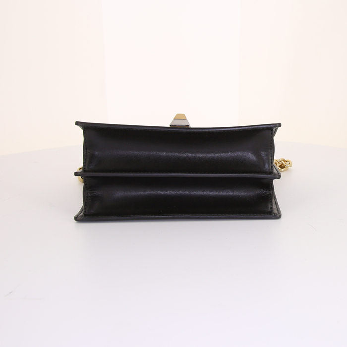 Sac bandoulière Fendi Kan I petit modèle en cuir monogram noir et cuir noir - Detail D5