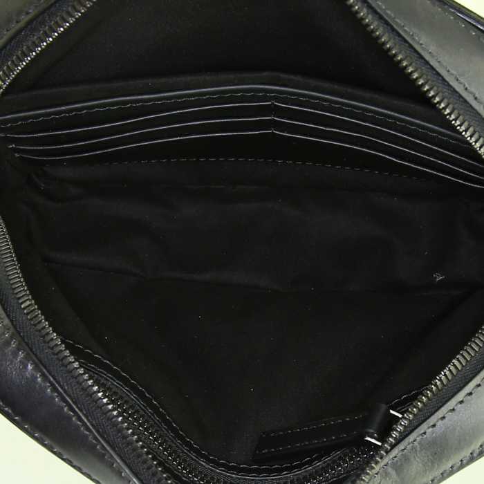 Berluti pouch in black leather - Detail D2
