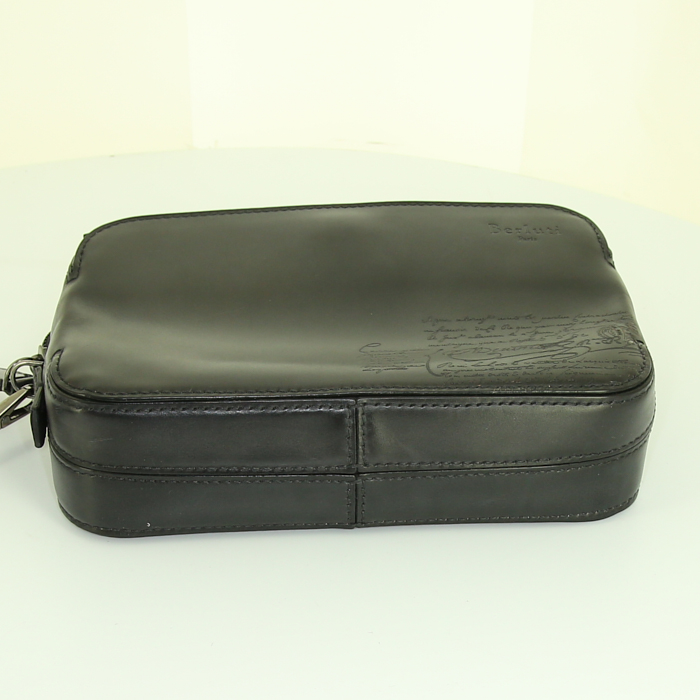 Berluti pouch in black leather - Detail D4