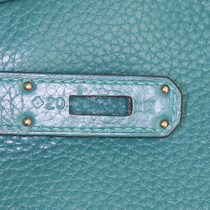 Hermes Kelly 28 cm handbag in malachite green togo leather - Detail D5