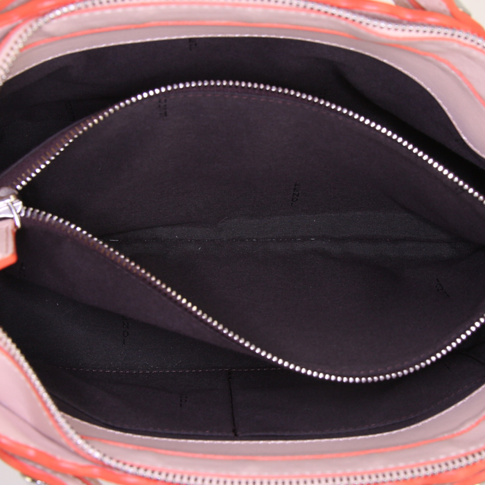 Bolso de mano Fendi By the way en cuero rosa peche y rojo - Detail D3