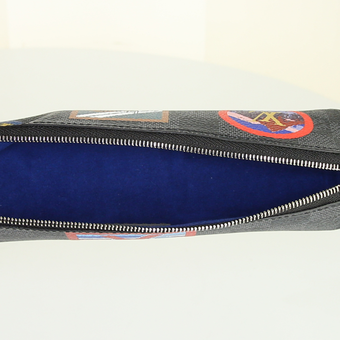 Louis Vuitton holder in damier graphite canvas and black leather - Detail D5