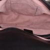 Sac bandoulière Gucci GG Marmont en cuir matelassé noir - Detail D3 thumbnail