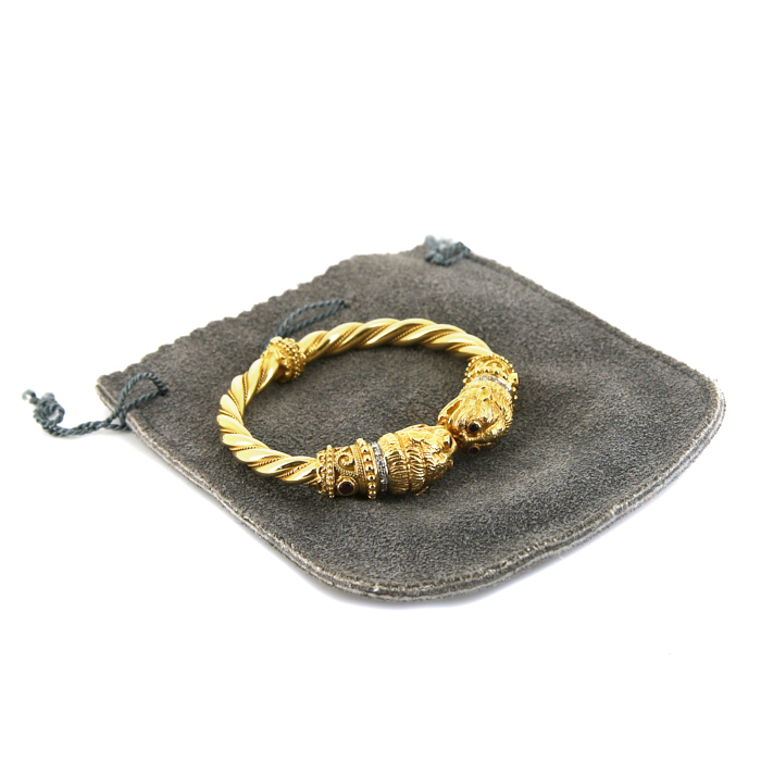 Bracelet jonc Lalaounis en or jaune,  diamants et rubis