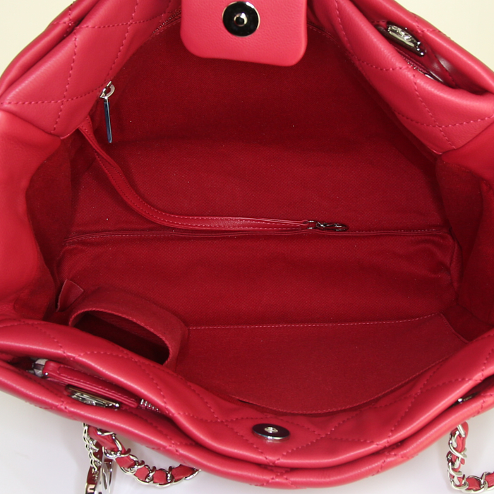 Borsa shopping Chanel in pelle rossa - Detail D2