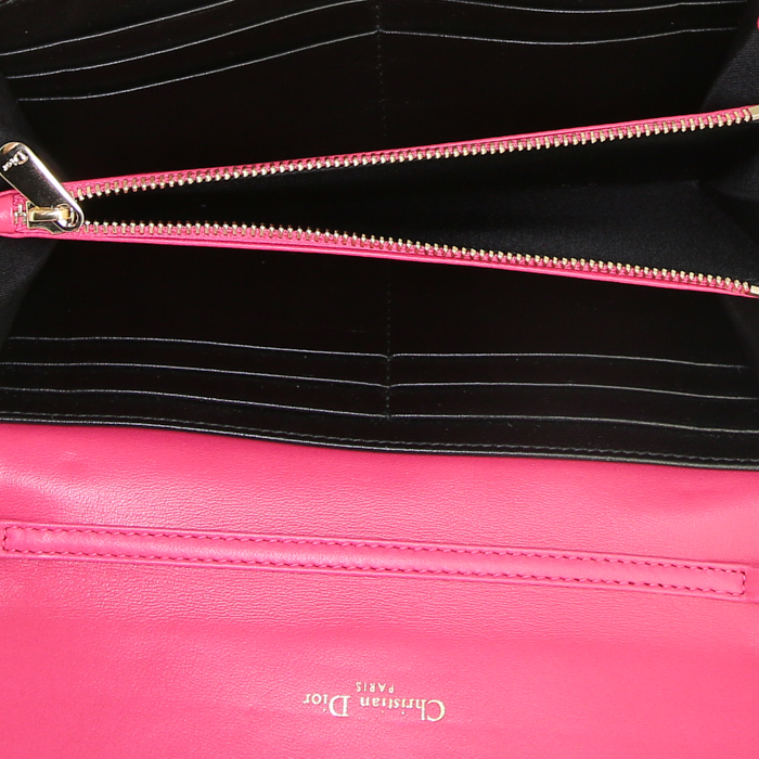 Dior Miss Dior handbag in pink leather - Detail D2