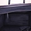 Bolso de mano Celine Luggage en cuero granulado negro - Detail D2 thumbnail