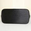 Louis Vuitton Alma medium model handbag in black epi leather - Detail D4 thumbnail
