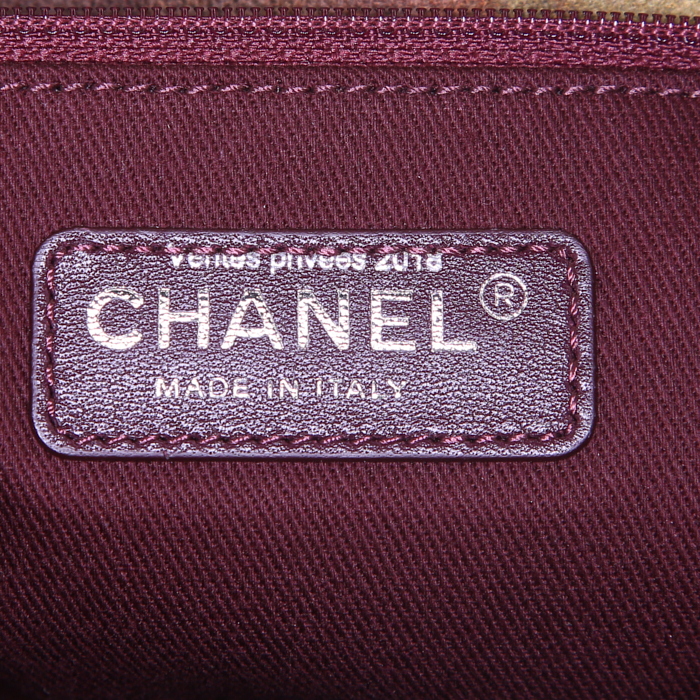Chanel Messenger Graffiti large model shoulder bag in khaki, pink and yellow canvas and brown leather - Detail D3