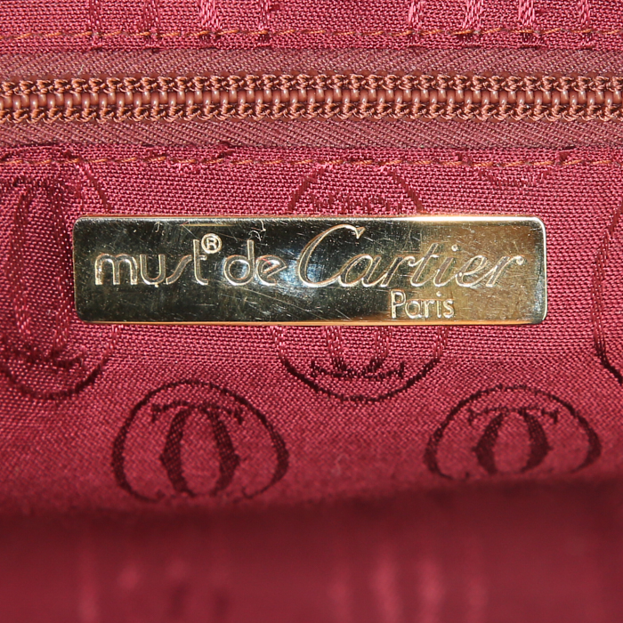 Cartier Vintage shoulder bag in burgundy leather - Detail D3
