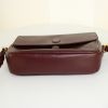 Cartier Vintage shoulder bag in burgundy leather - Detail D4 thumbnail