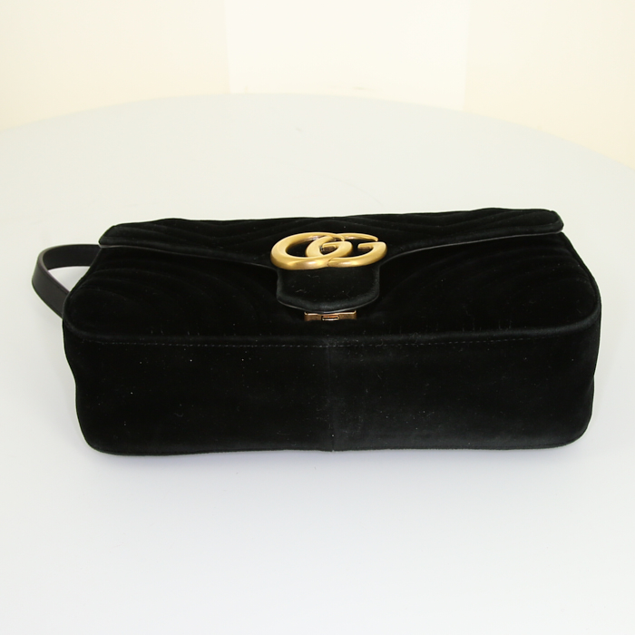 Borsa a tracolla Gucci GG Marmont in velluto trapuntato nero con decori geometrici - Detail D5