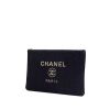 Bolsito de mano Chanel Editions Limitées en lona negra y dorada y cuero azul oscuro - 00pp thumbnail