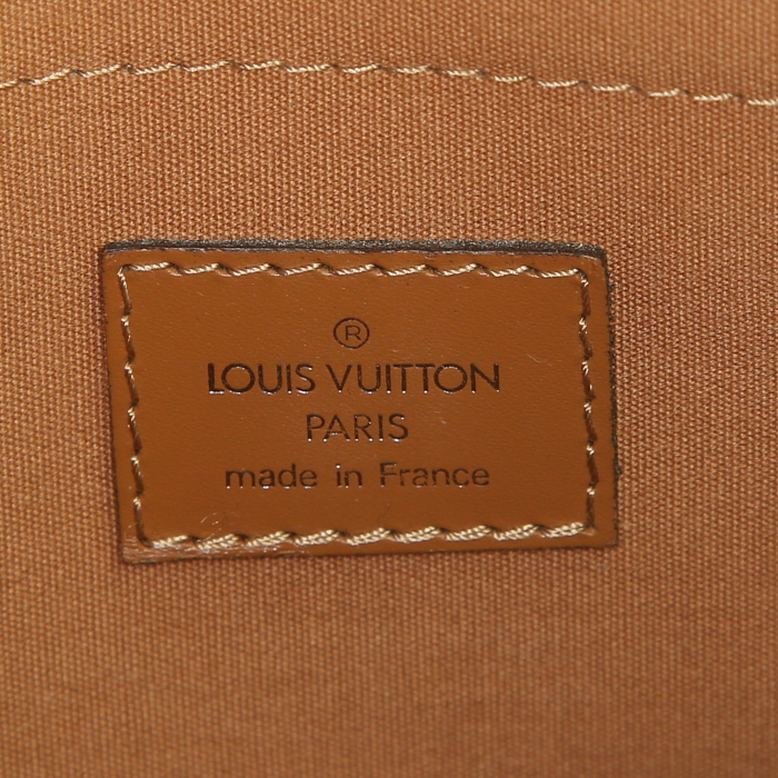 Louis Vuitton Ségur bag worn on the shoulder or carried in the hand in brown epi leather - Detail D3