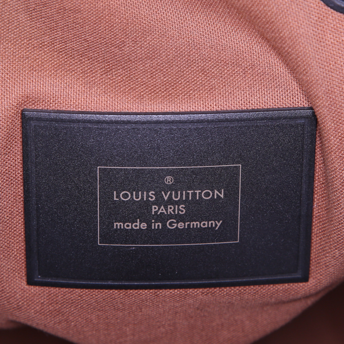 Louis Vuitton Keepall 55 cm Waterproof travel bag in brown monogram canvas and black leather - Detail D4