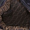 Bolso de mano Fendi Spy en cuero granulado negro - Detail D2 thumbnail