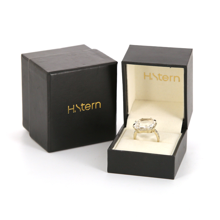 H. Stern Moonlight ring in white gold,  rock crystal and diamonds - Detail D2