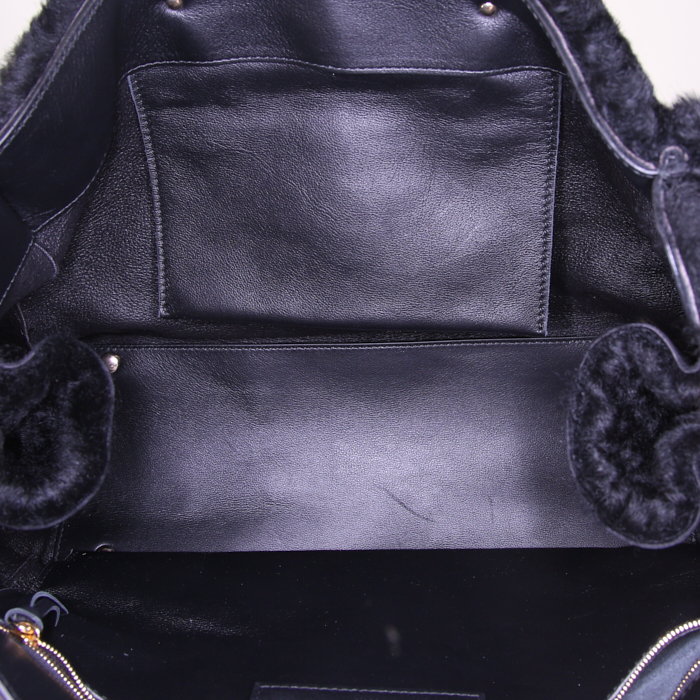 Bolso Cabás Balenciaga Papier A4 en cuero de obeja volteado negro y cuero negro - Detail D3