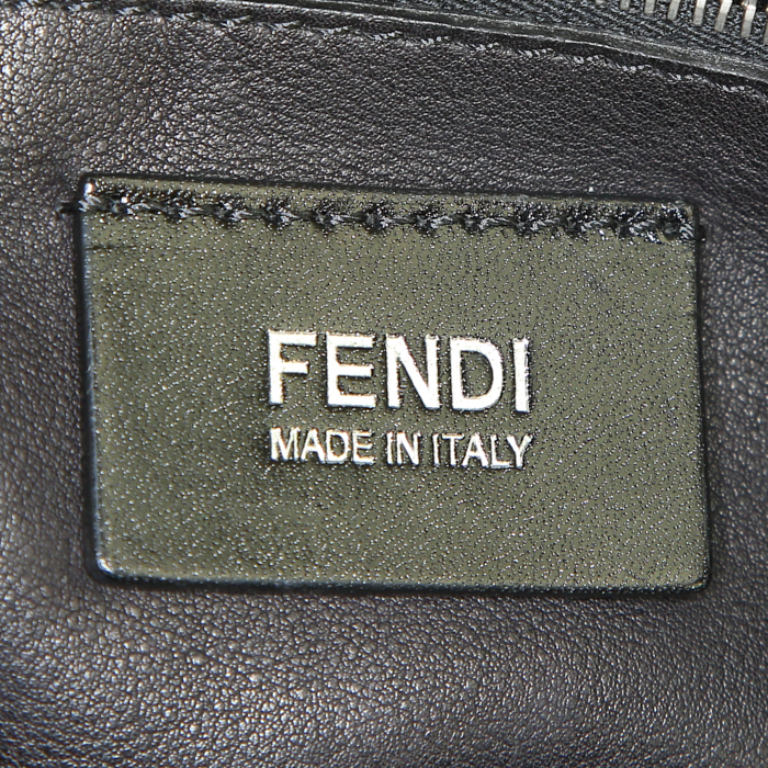 Bolso de fin de semana Fendi en cuero negro - Detail D4