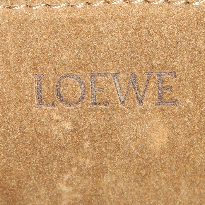 Bolso 24 horas Loewe Amazona en cuero negro - Detail D3
