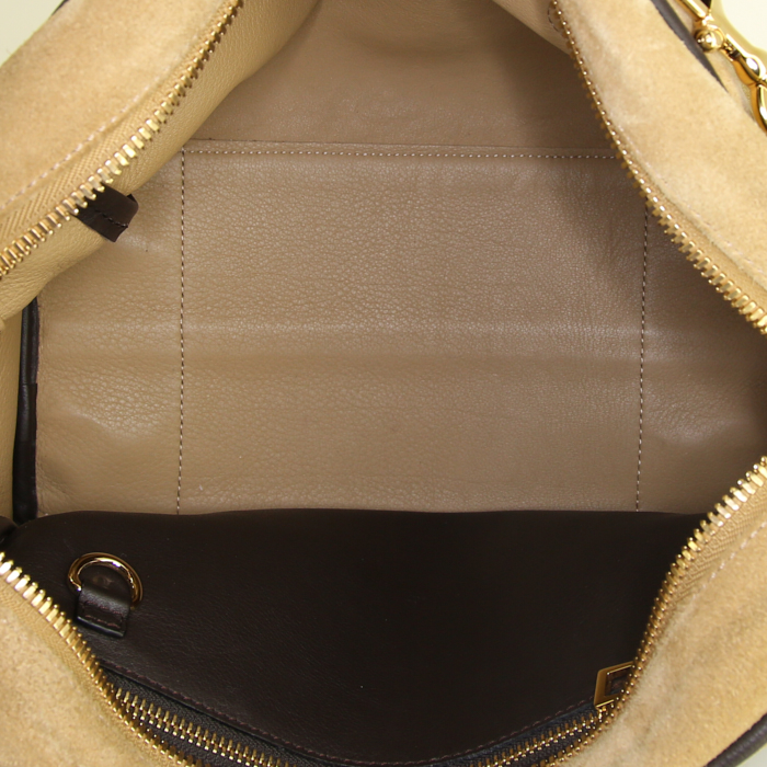 Sac à main Loewe Amazona en daim beige et cuir marron - Detail D3