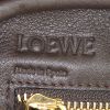 Sac à main Loewe Amazona en daim beige et cuir marron - Detail D4 thumbnail