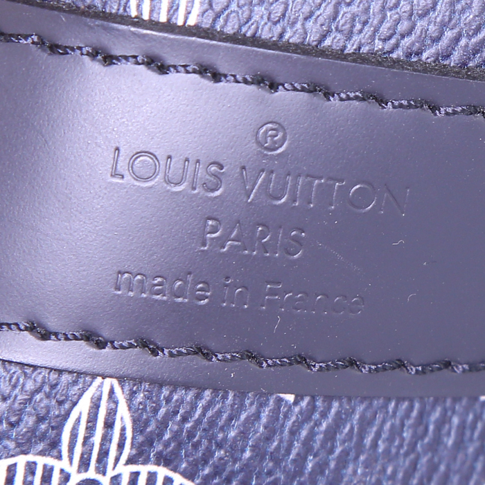 Borsa da viaggio Louis Vuitton Keepall 55 cm Editions Limitées Chapman Brothers in tela monogram cerata blu marino e bianca con motivo e pelle blu marino - Detail D4