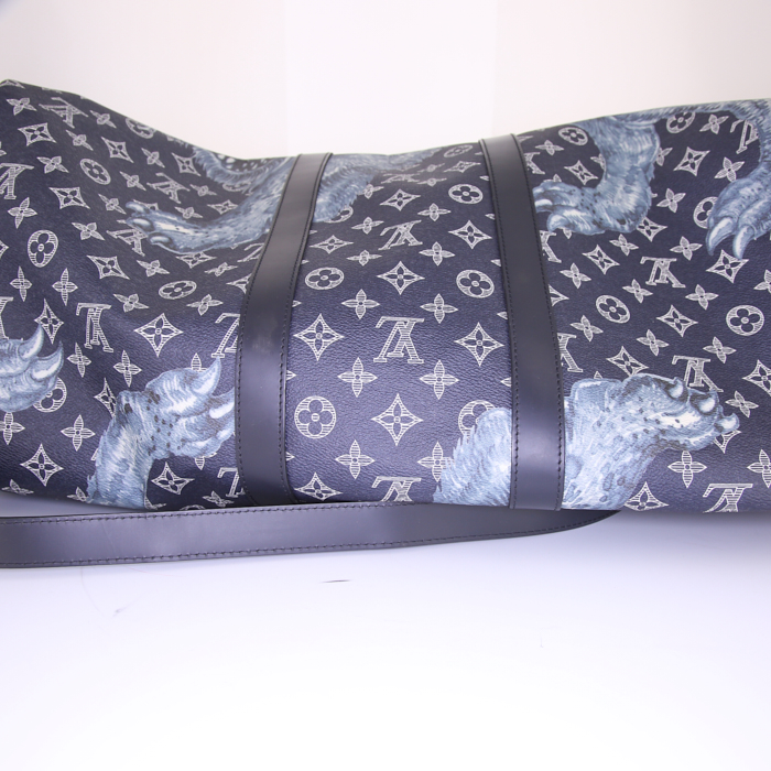 Borsa da viaggio Louis Vuitton Keepall 55 cm Editions Limitées Chapman Brothers in tela monogram cerata blu marino e bianca con motivo e pelle blu marino - Detail D5
