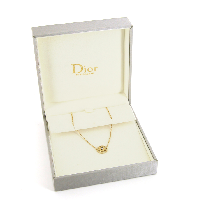 Dior Rose des vents necklace in yellow gold,  mother of pearl and diamond - Detail D2