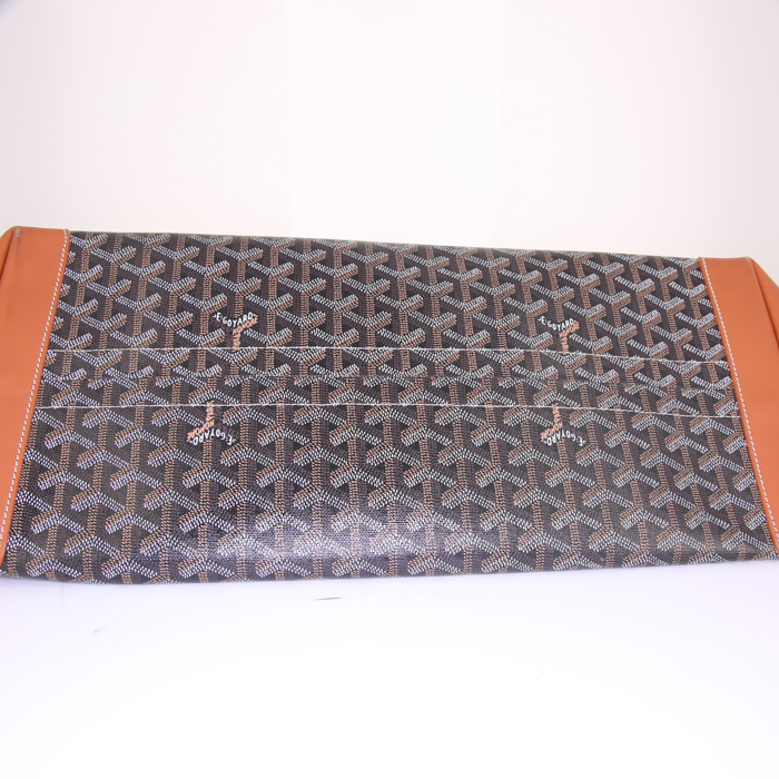 Bolso Cabás Goyard Bellechasse en tela Goyardine negra y cuero marrón - Detail D4