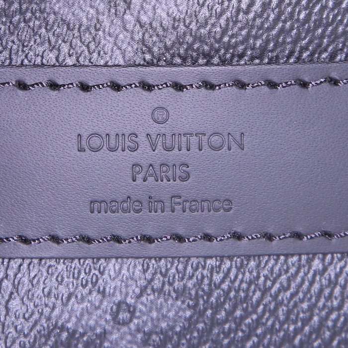 Sac de voyage Louis Vuitton Keepall 55 cm en toile monogram Éclipse grise et cuir noir - Detail D4