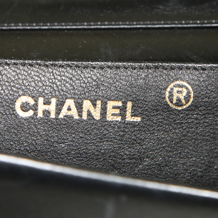 Chanel Mademoiselle shoulder bag in black crocodile - Detail D3