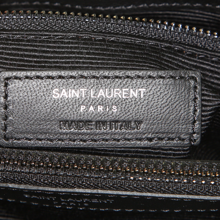 Saint Laurent Loulou shoulder bag in black chevron quilted leather - Detail D4