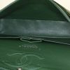 Sac à main Chanel Timeless Classic en cuir verni matelassé vert-kaki - Detail D3 thumbnail