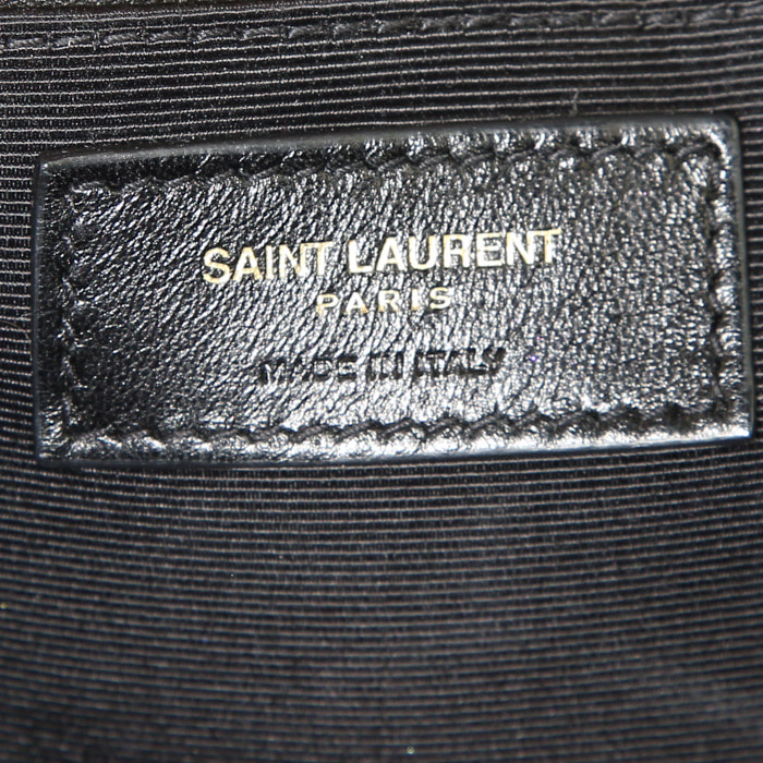 Saint Laurent College handbag in black chevron quilted leather - Detail D4