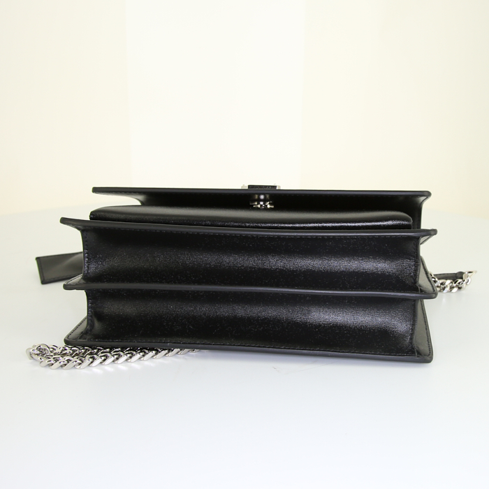 Sac bandoulière Saint Laurent Sunset en cuir noir - Detail D5