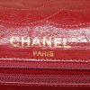 Bolso bandolera Chanel Vintage en cuero acolchado negro - Detail D4 thumbnail