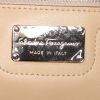 Salvatore Ferragamo shoulder bag in beige leather - Detail D4 thumbnail