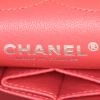 Chanel Timeless jumbo handbag in coral quilted grained leather - Detail D4 thumbnail