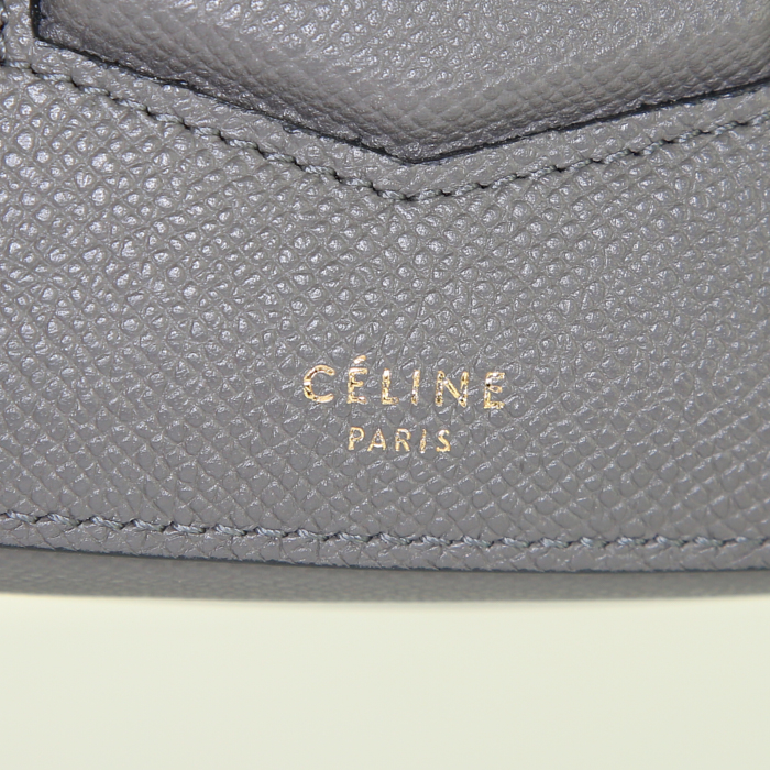 Sac bandoulière Céline Trotteur moyen modèle en cuir grainé gris - Detail D3