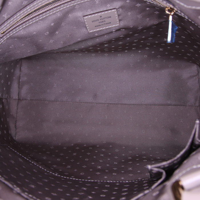 Bolso Cabás Louis Vuitton Le Majestueux en cuero suhali beige - Detail D2