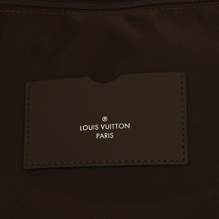Valise souple Louis Vuitton Pegase 55 cm en cuir épi prune - Detail D3