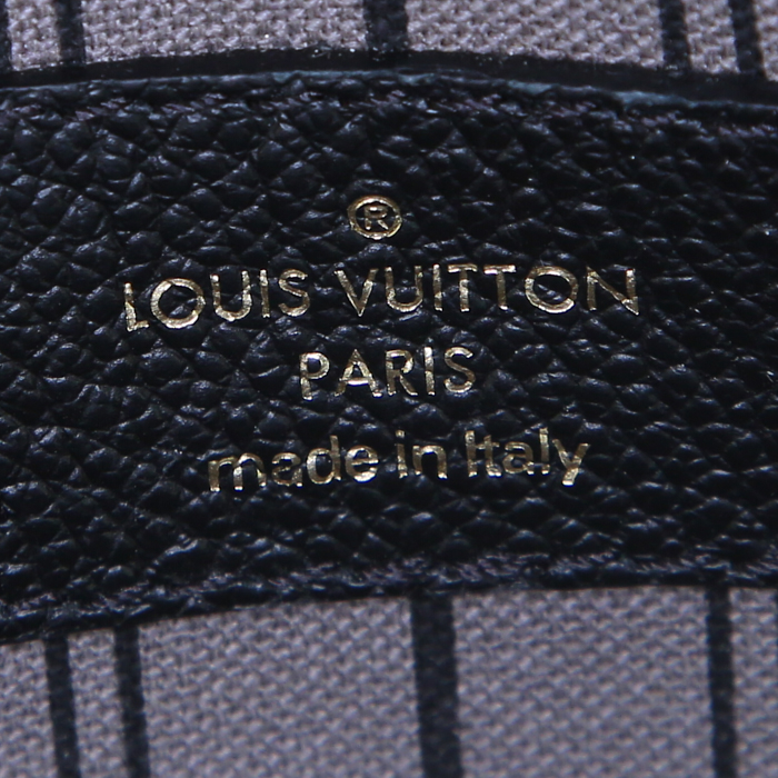 Bolso de mano Louis Vuitton City Steamer en cuero monogram huella negro - Detail D4