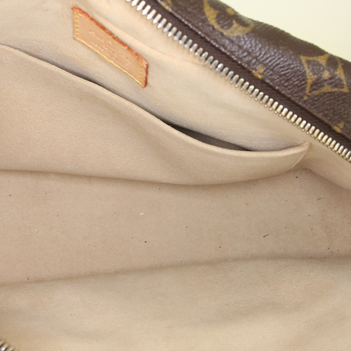 Louis Vuitton Manhattan small model handbag in brown monogram canvas and natural leather - Detail D2