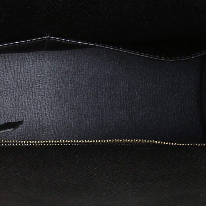 Bolso de mano Hermes Kelly 28 cm en cuero epsom negro - Detail D3