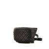 Pochette-ceinture Chanel en cuir matelassé noir - 00pp thumbnail