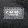 Pochette-ceinture Chanel en cuir matelassé noir - Detail D3 thumbnail