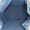 Louis Vuitton petit Noé large model shopping bag in blue epi leather - Detail D2 thumbnail
