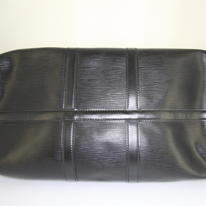 Sac de voyage Louis Vuitton Keepall 45 en cuir épi noir - Detail D4